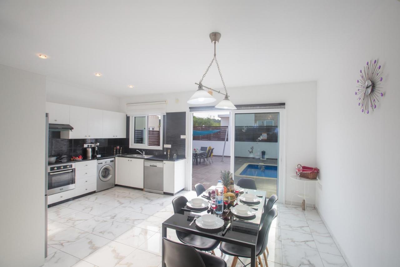 Broadway Villas Protaras Eksteriør bilde