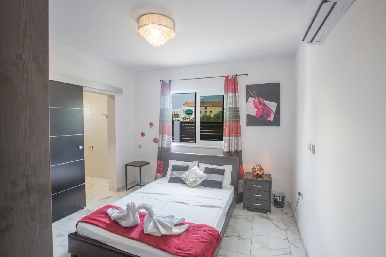 Broadway Villas Protaras Eksteriør bilde