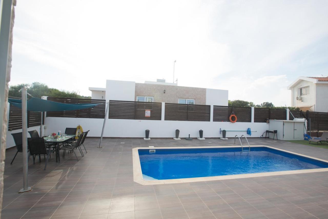 Broadway Villas Protaras Eksteriør bilde